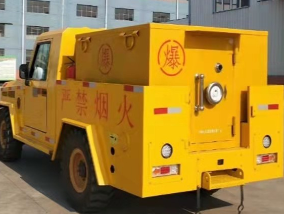 内江凯龙爆破器材运输车：保障爆破任务的安全运行